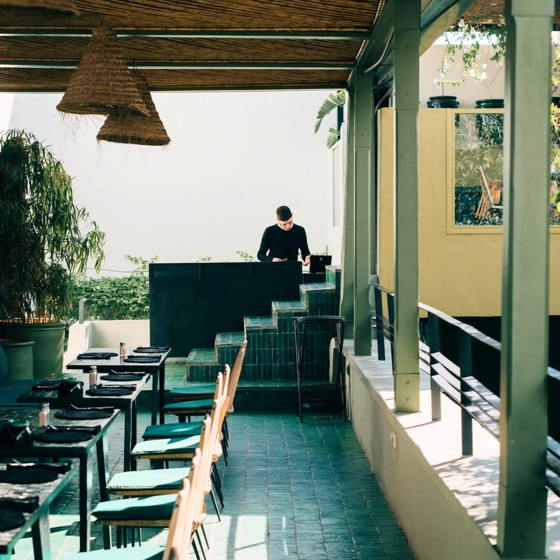 Restaurants (6)